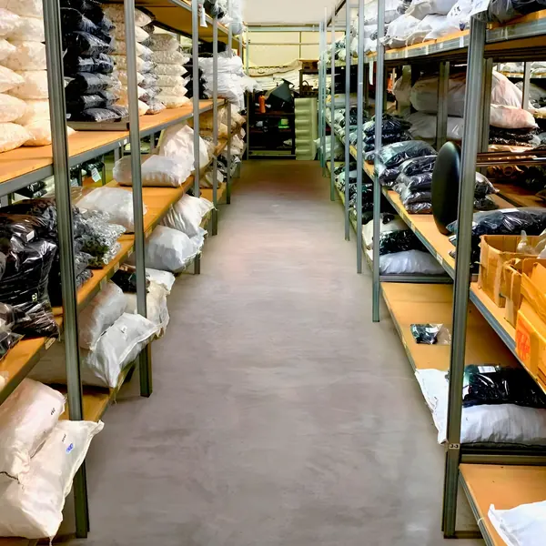Fábrica Fermaplast — foto 16